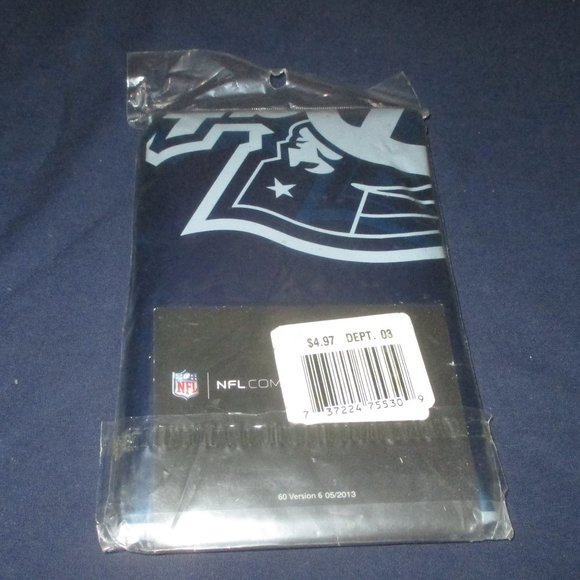 NFL Rainmate II New England Patriots Hooded Poncho (unopened) (NFL Licensed) - Picture 2 of 2